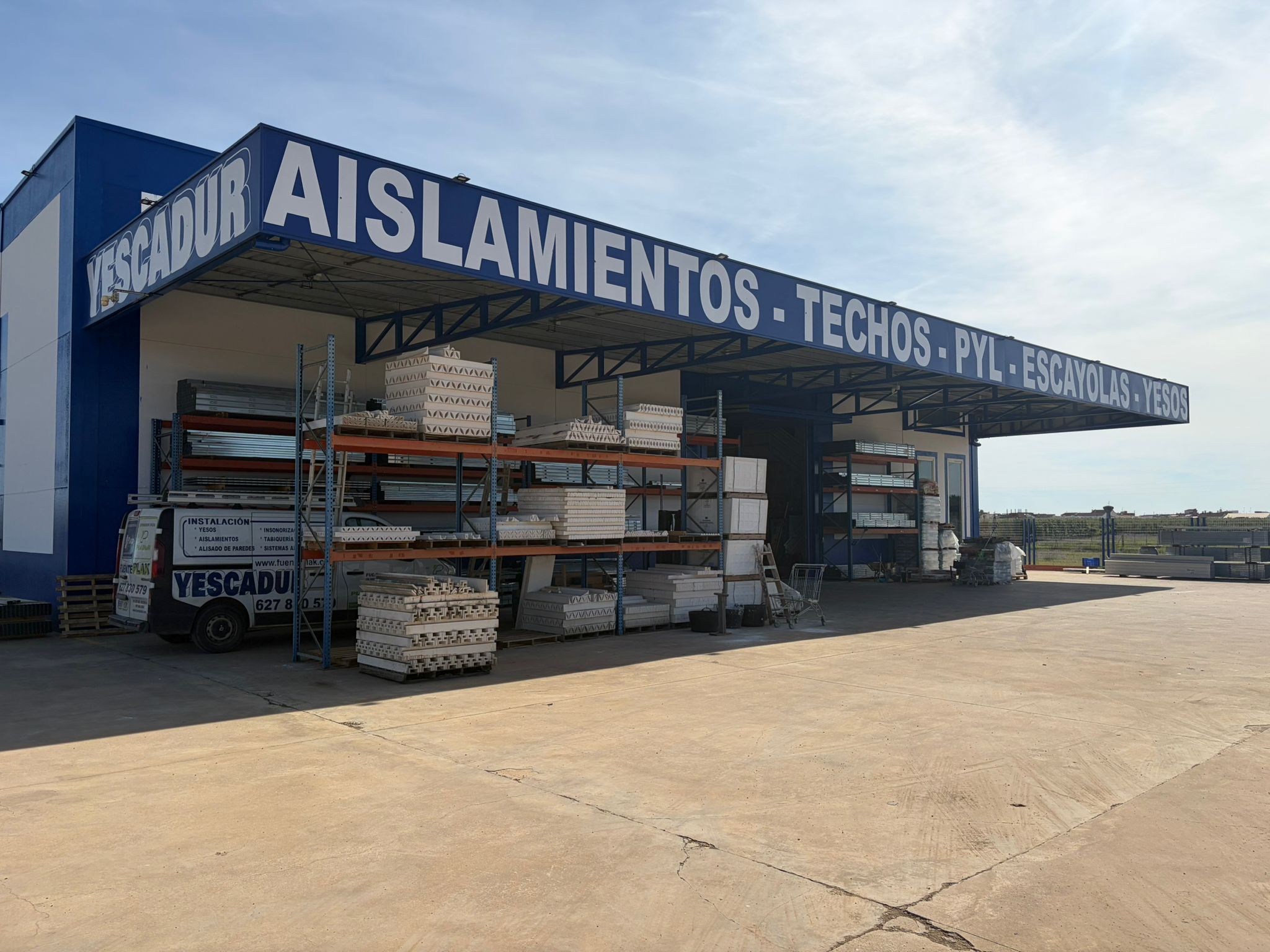 Exterior Almacén FuentePlak